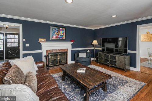 10 Alta Vista Dr, Princeton NJ  08540-7406 exterior