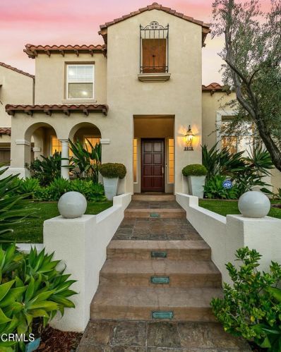 3912 Chapman Ct, Altadena, CA 91001-3871