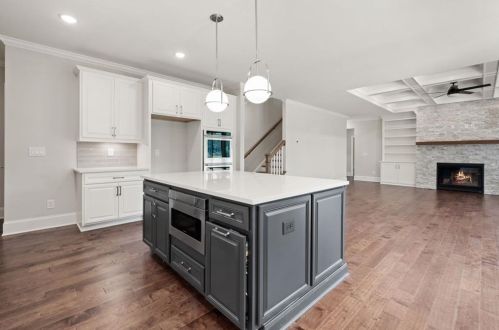 185 Grandmar Chase, Holly Springs GA  30115-6498 exterior