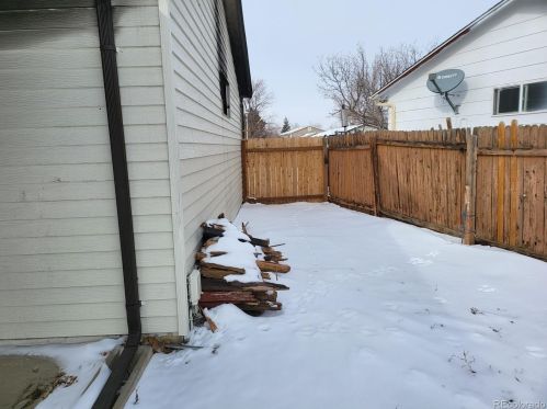 16294 Brown Pl, Denver CO  80013-1838 exterior