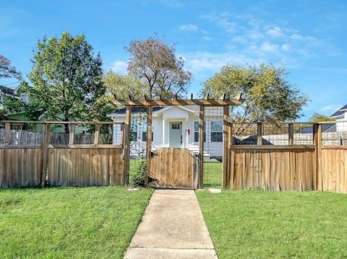 5314 Duval St, Austin, TX 78751-2040