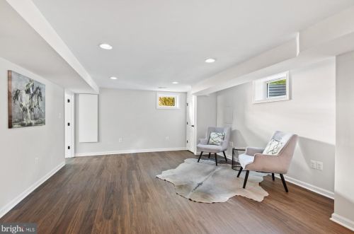 407 Greenbrier Dr, Silver Spring MD 20910-4230 exterior