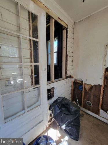 1123 Harrisburg Pike, Carlisle PA  17013-1618 exterior