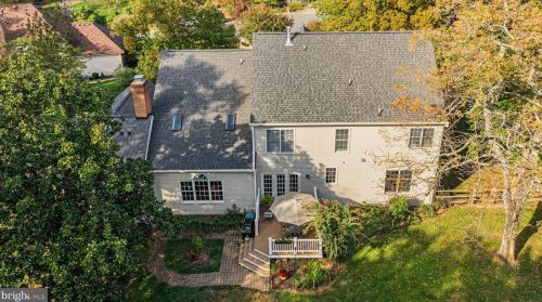 2407 Starcrest Dr, Silver Spring MD 20904-5459 exterior