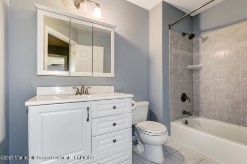 1202 Buckingham Cir, Middletown NJ  07748-3453 exterior