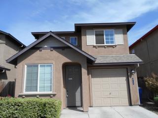 512 Mikey Pl, Manteca, CA 95336-3989