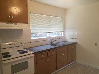 1255 Taraval St, San Francisco CA  94116-2457 exterior