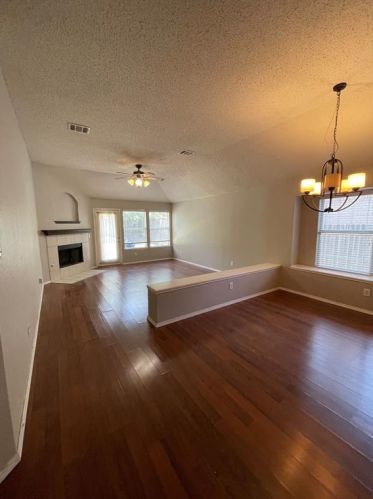 5424 Kingsknowe Pkwy, Fort Worth TX  76135-1404 exterior