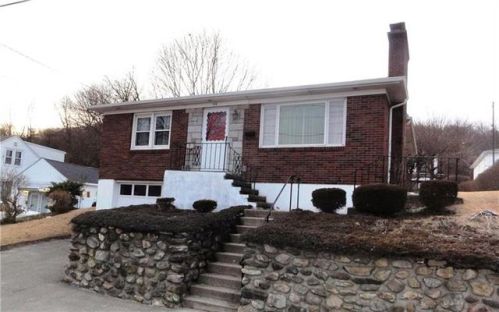 99 Bouley Ave, Waterbury, CT 06705-1213