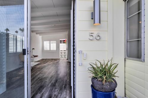 56 Sahara St, Palm Springs, CA 92264-0517