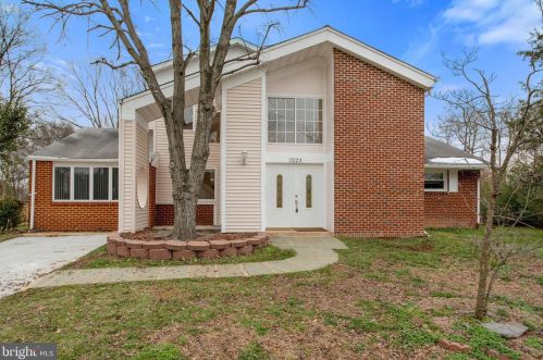 5223 Forman Ct, Springfield, VA 22151-3734