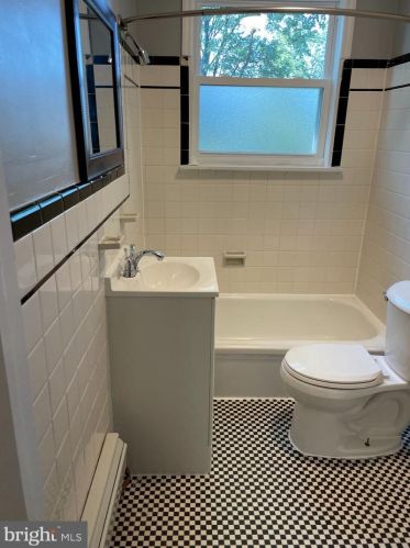 1344 Decatur St, Camden NJ  08104-1734 exterior