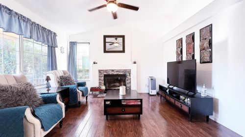 8881 Harvest Hill Way, Elk Grove, CA 95624-1460