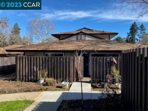 5430 Roundtree Ct, Concord CA  94521-7991 exterior