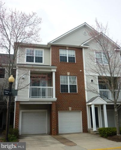 13008 Cabin Creek Rd, Herndon, VA 20171-4808