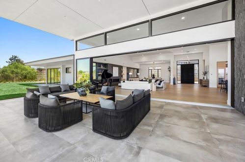 7663 Corto Rd, Anaheim CA  92808-1348 exterior