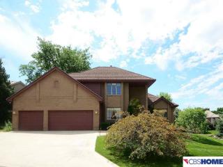 11749 Mayberry Plz, Omaha, NE 68154-3463