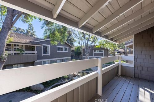 174 Streamwood, Irvine CA  92620-1965 exterior