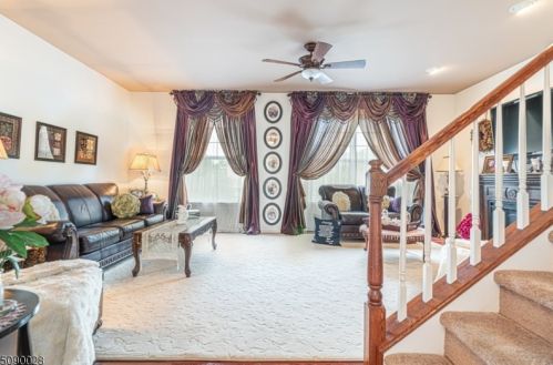 28 Junegrass Way, Hackettstown NJ  07840-4539 exterior