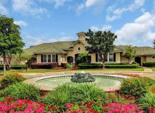 4699 Fossil Vista Dr, Fort Worth TX  76137-2892 exterior