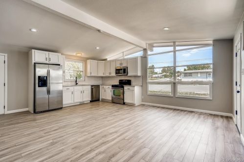 181 Cragmore St, Denver, CO 80221-3691