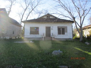 601 1st St, Moultrie, GA 31768-3405