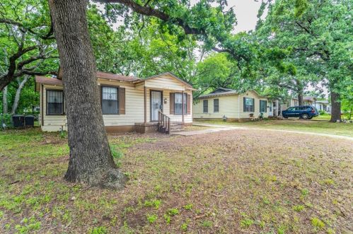 3612 Rufus St, Fort Worth, TX 76119-2911