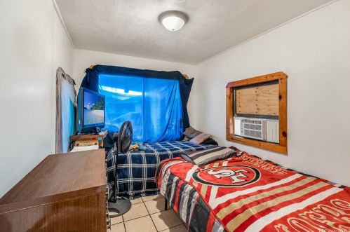 84-658 Manuku St, Nanakuli, HI 96792-1852