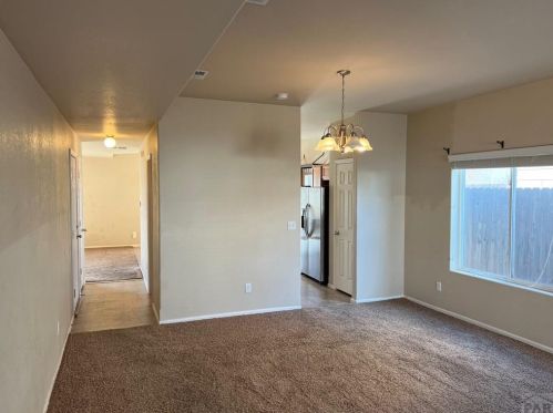 5089 Goldking Rd, Pueblo, CO 81008-1917