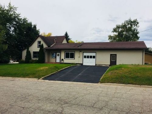 200 7th St, Starbuck, MN 56381-2423
