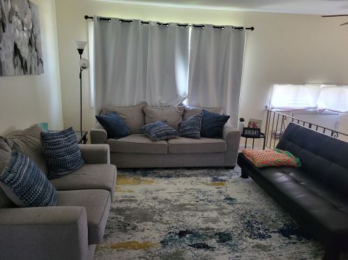 16544 Park Ave, Dixmoor, IL