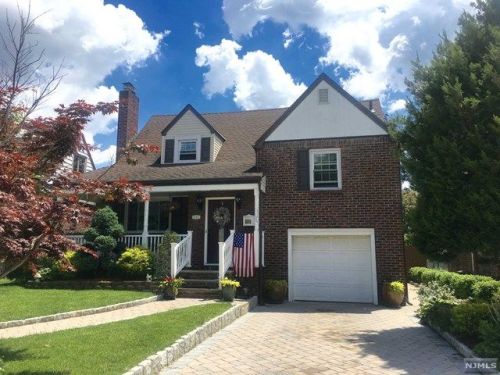135 Larch Ave, Bogota, NJ 07603-1504