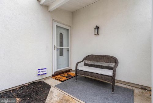 6 Dundalk Ln, Erial, NJ 08081-9639
