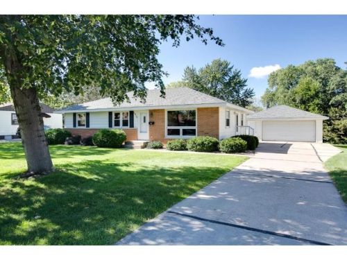 5976 5th St, Minneapolis, MN 55432-5523