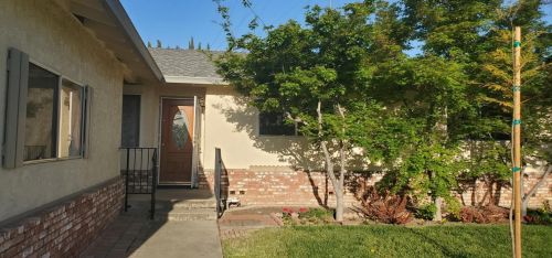 2413 Annhurst Ave, Turlock, CA 95382-1403