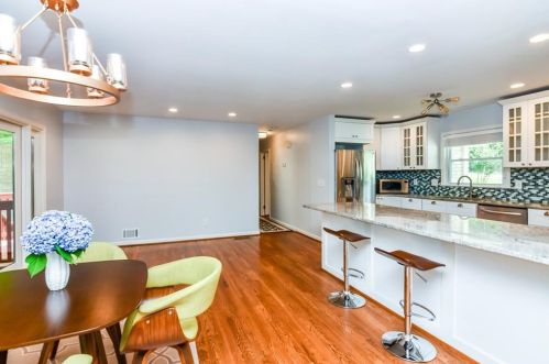 2228 Meadowvale Dr, Atlanta GA  30345-3543 exterior