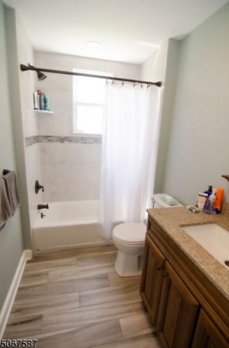 5 Harvey Ter, Dover NJ  07869-4104 exterior