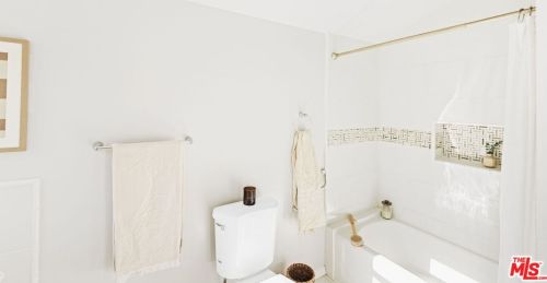 2480 Chevy Chase Dr, Glendale CA  91206-1845 exterior