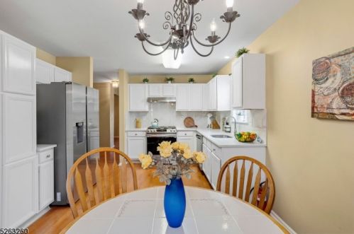 20 Grant Way, Princeton NJ  08540-1600 exterior