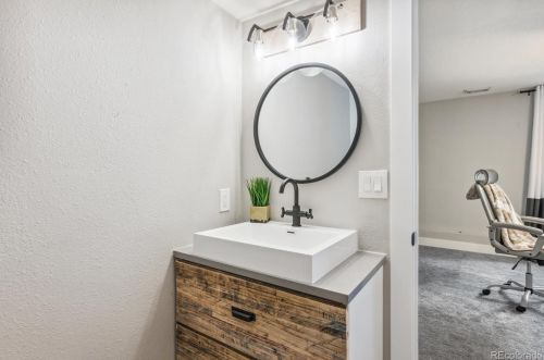 8523 Jamison Ave, Englewood CO  80112-2702 exterior