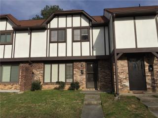 1199 Ashborough Dr, Marietta, GA 30067-6925