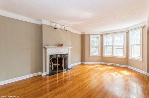 8244 Rhodes Ave, Chicago, IL 60619-5006