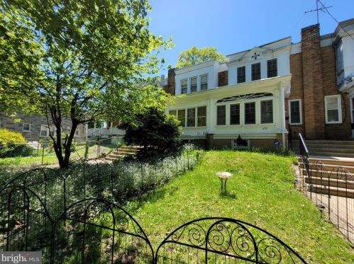 2787 Congress Rd, Camden, NJ 08104-2907