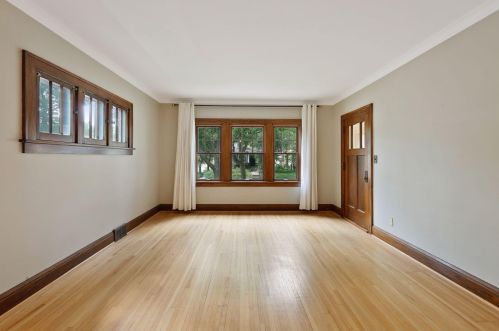 2301 Benjamin St, Minneapolis MN  55418-4001 exterior