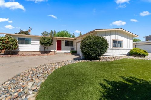 10605 Lambrusca Dr, Rancho Cordova, CA 95670-3815