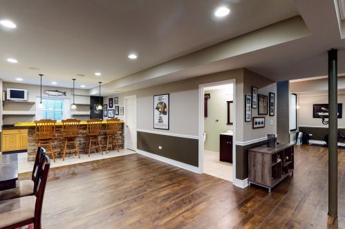 725 Bluebell Ln, Pingree Grove IL  60140-9154 exterior