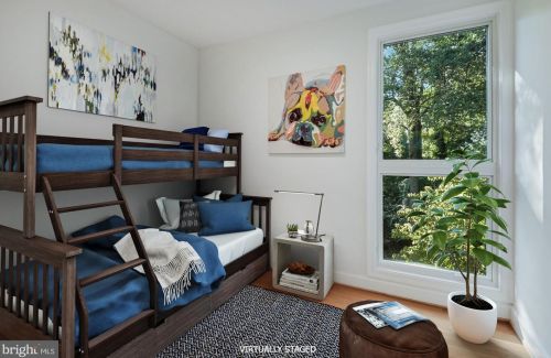 17 Ritchie Ave, Silver Spring MD  20910-5109 exterior