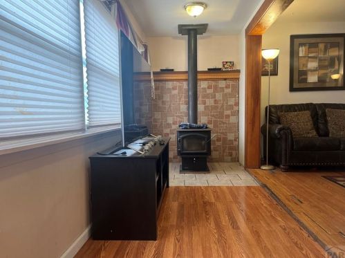 2120 Hollywood Dr, Pueblo, CO 81005-2706