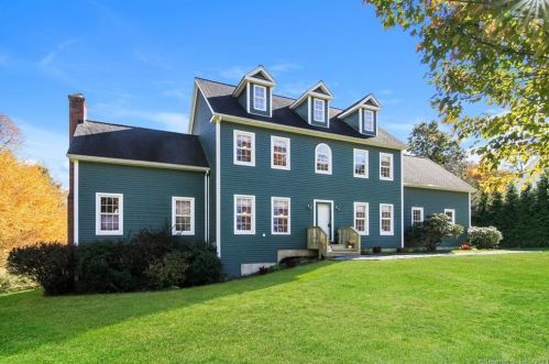 49 Jolin Ln, Colchester, CT 06415-1782