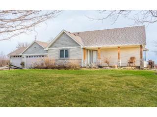 4330 Buck Lake Rd, Minnetrista, MN 55388